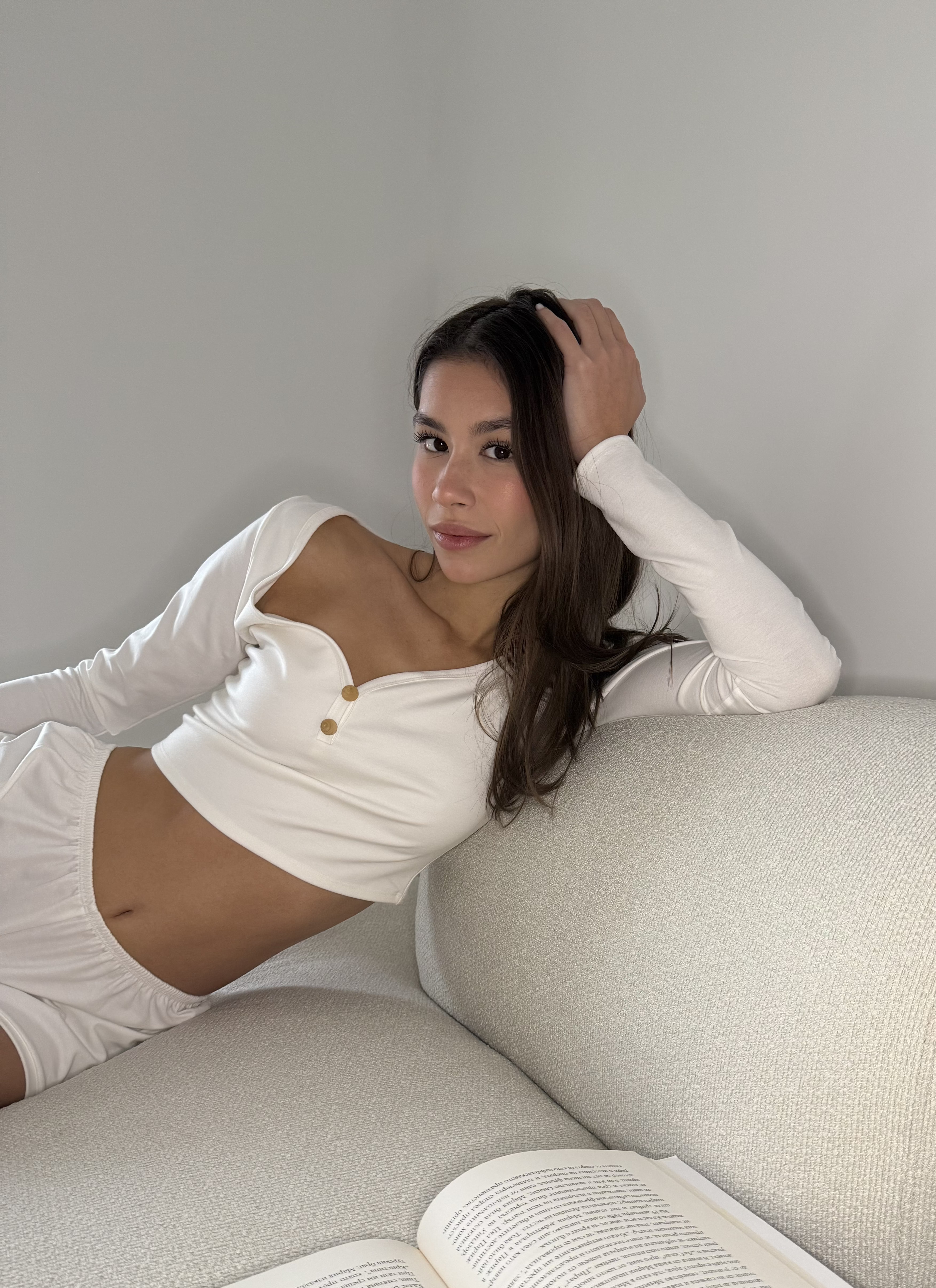 CLARA loungewear