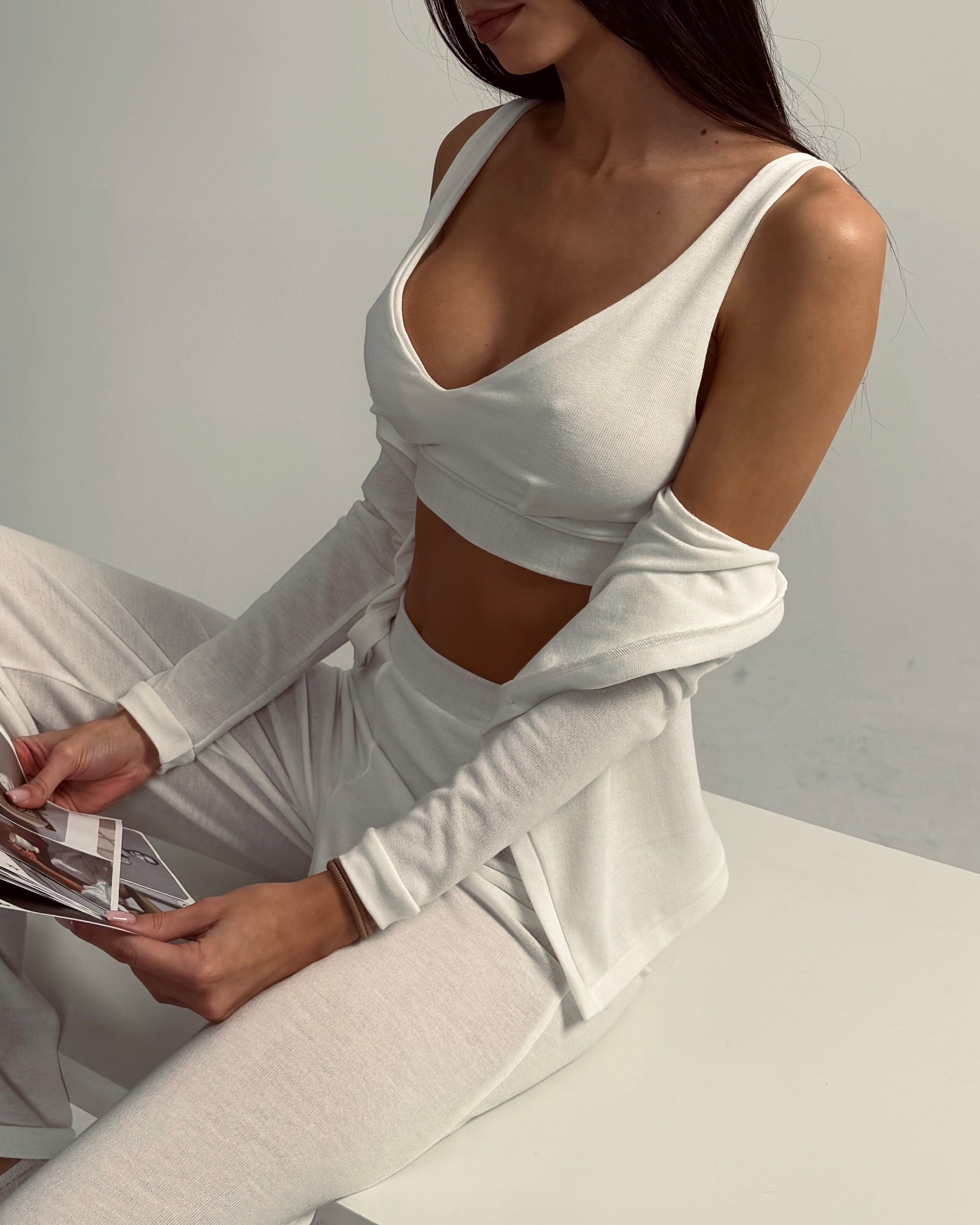 ARIYA loungewear